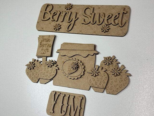 Berry Sweet Interchangeable Farmhouse Truck Insert, Seasonal Truck, Truck Kit, Interchangeable DIY Kit, Unfinished KIT, Strawberry, Craft