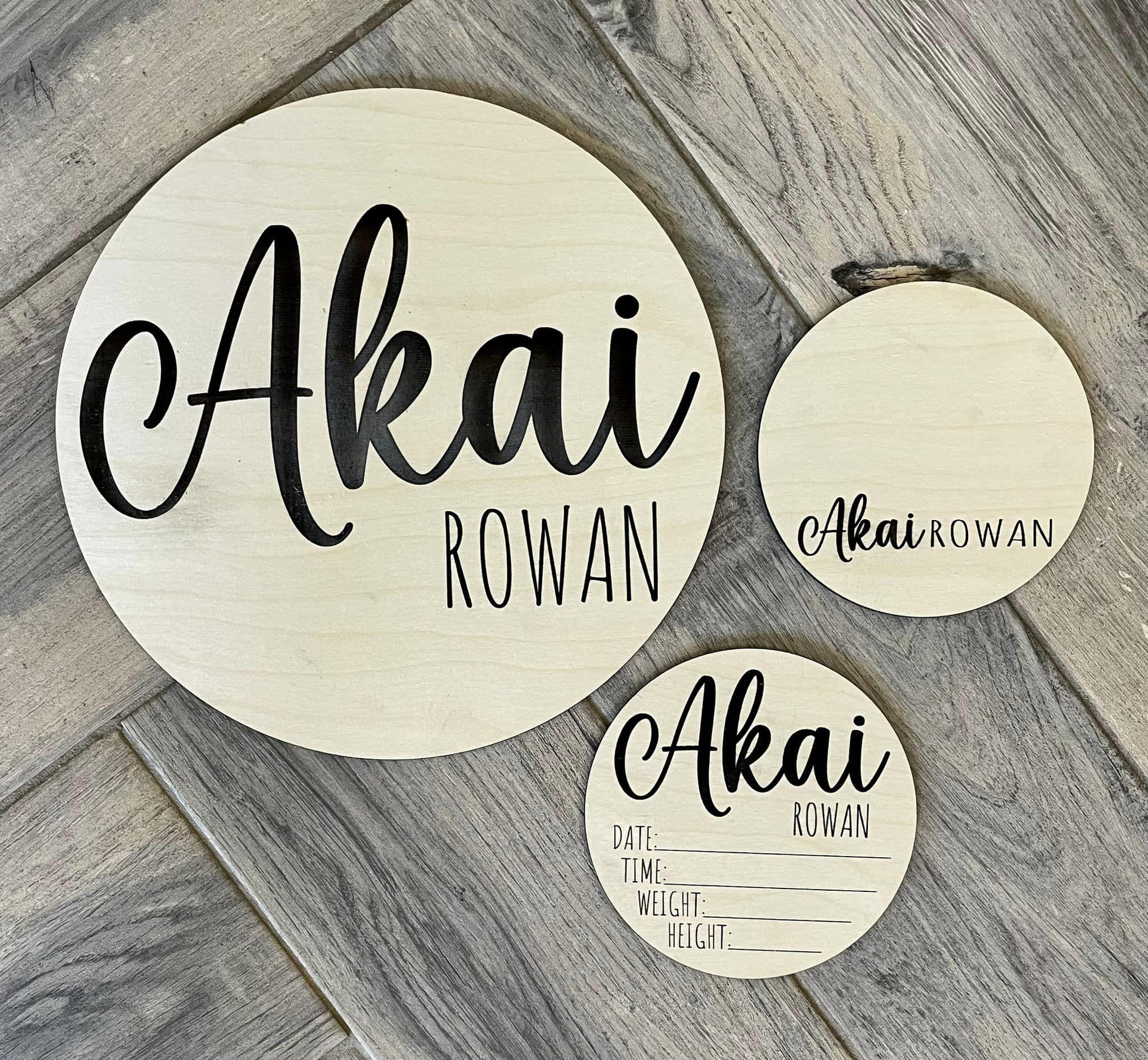 Baby Announcement, Baby Name Sign, Photo Tags, Baby name and Announcement, Footprint Sign, Custom, Gift, Baby Shower, Baby Room