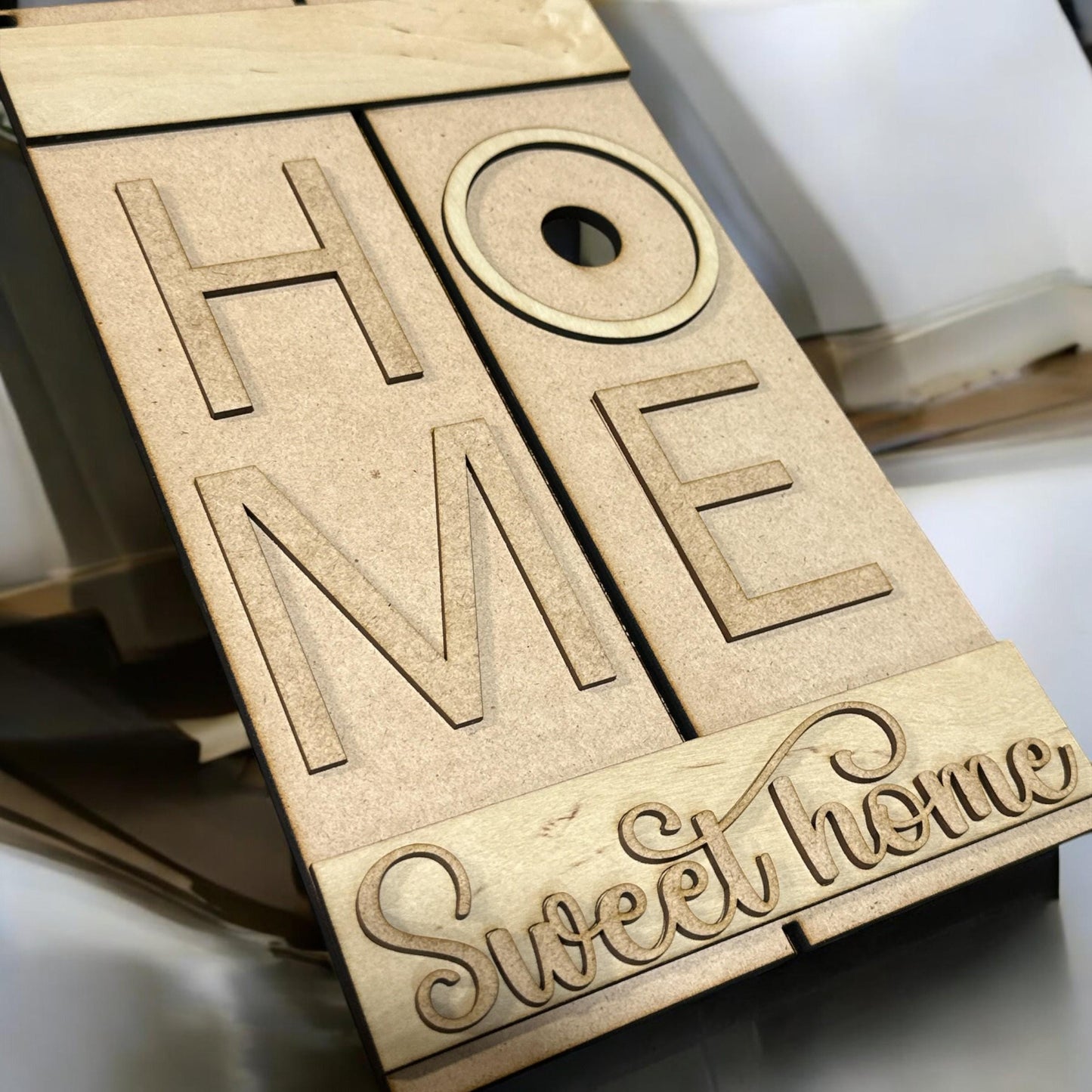 DIY Interchangeable Home Sign: Pallet Door Hanger Kit