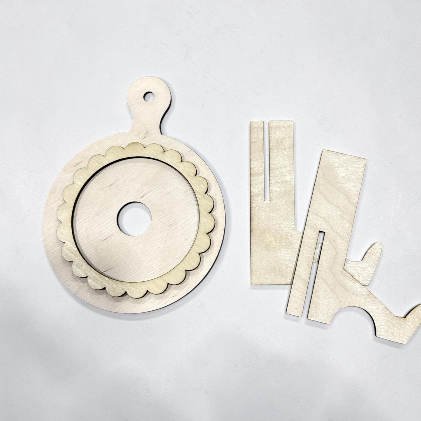 DIY Mini Round Breadboard Interchangeable Frame, Fits 3" Inserts, DIY Seasonal Deco
