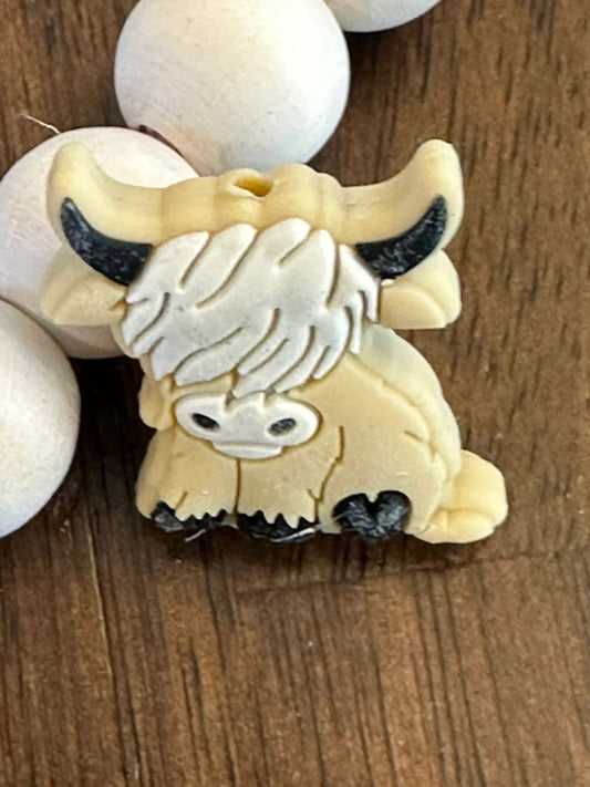 Highland Cow Silicone Focal Beads / Focal / Silicone Beads / Pacifier / Pen Focal Beads /  Freshie Hanger /teacher pens