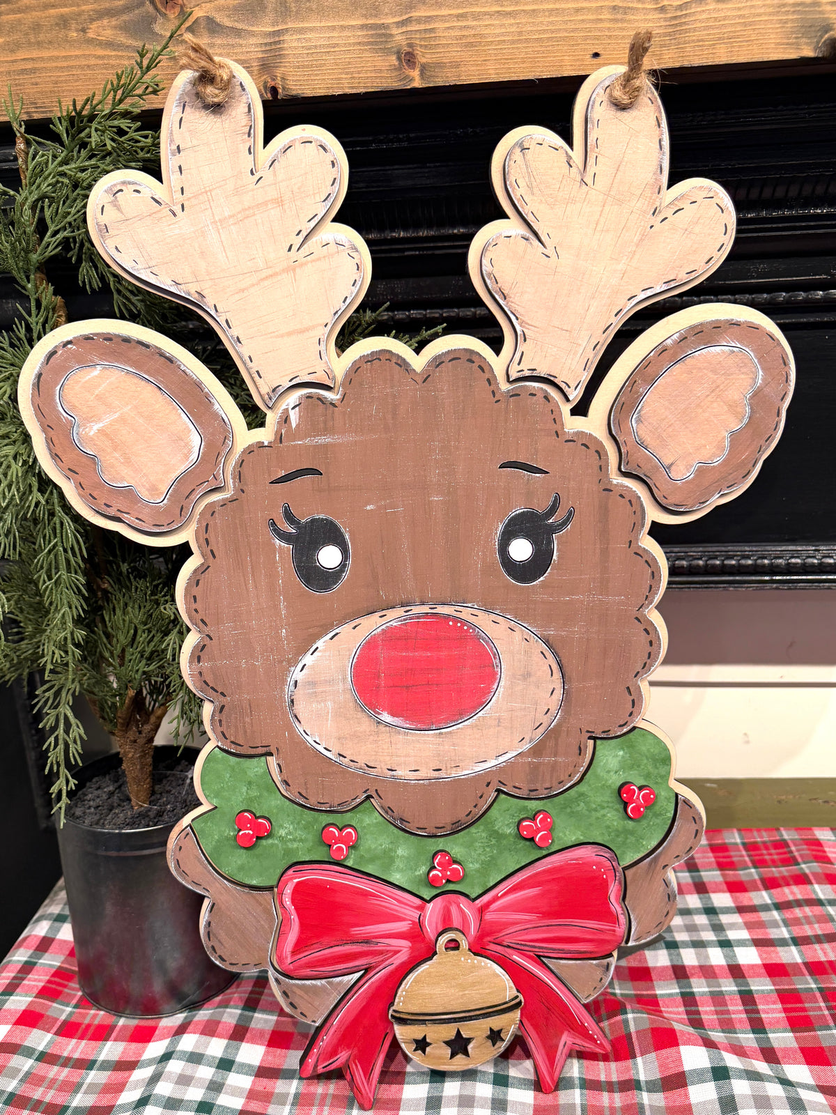Scalloped Reindeer with Bow Door Hanger Unfinished DIY