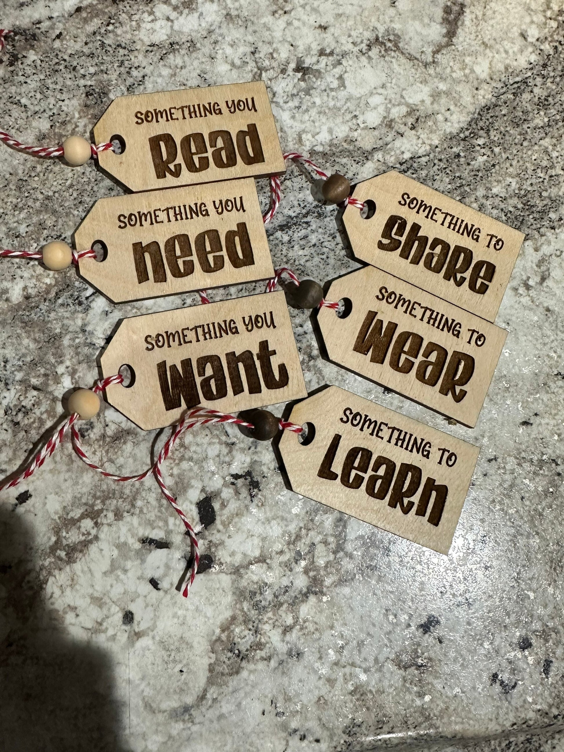 Personalized Present Tags / Wooden Name Tags / Kids Christmas Tags / Want wear need read / Present Tags