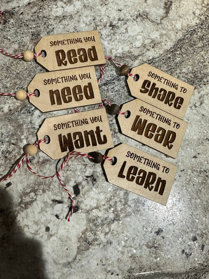Personalized Present Tags / Wooden Name Tags / Kids Christmas Tags / Want wear need read / Present Tags