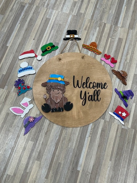 Welcome Yall Highland Cow /18 in round sign/home Decor/Interchangeable Highland Cow Interchangeable Sign/Interchangeable/All seasons sign