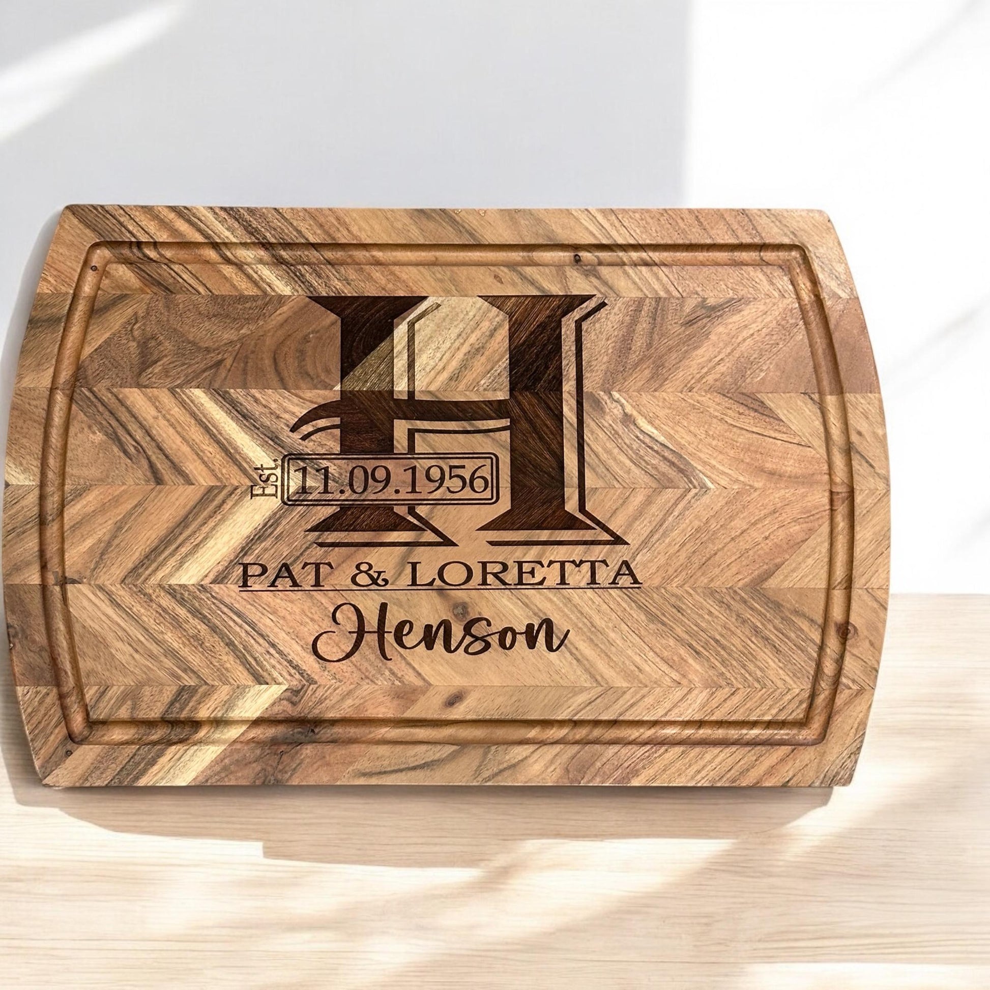 Personalized Cutting Board, Customized, Wedding Gift, House Warming Gift, Christmas Gift, Anniversary, Wooden Cutting Board, Decor