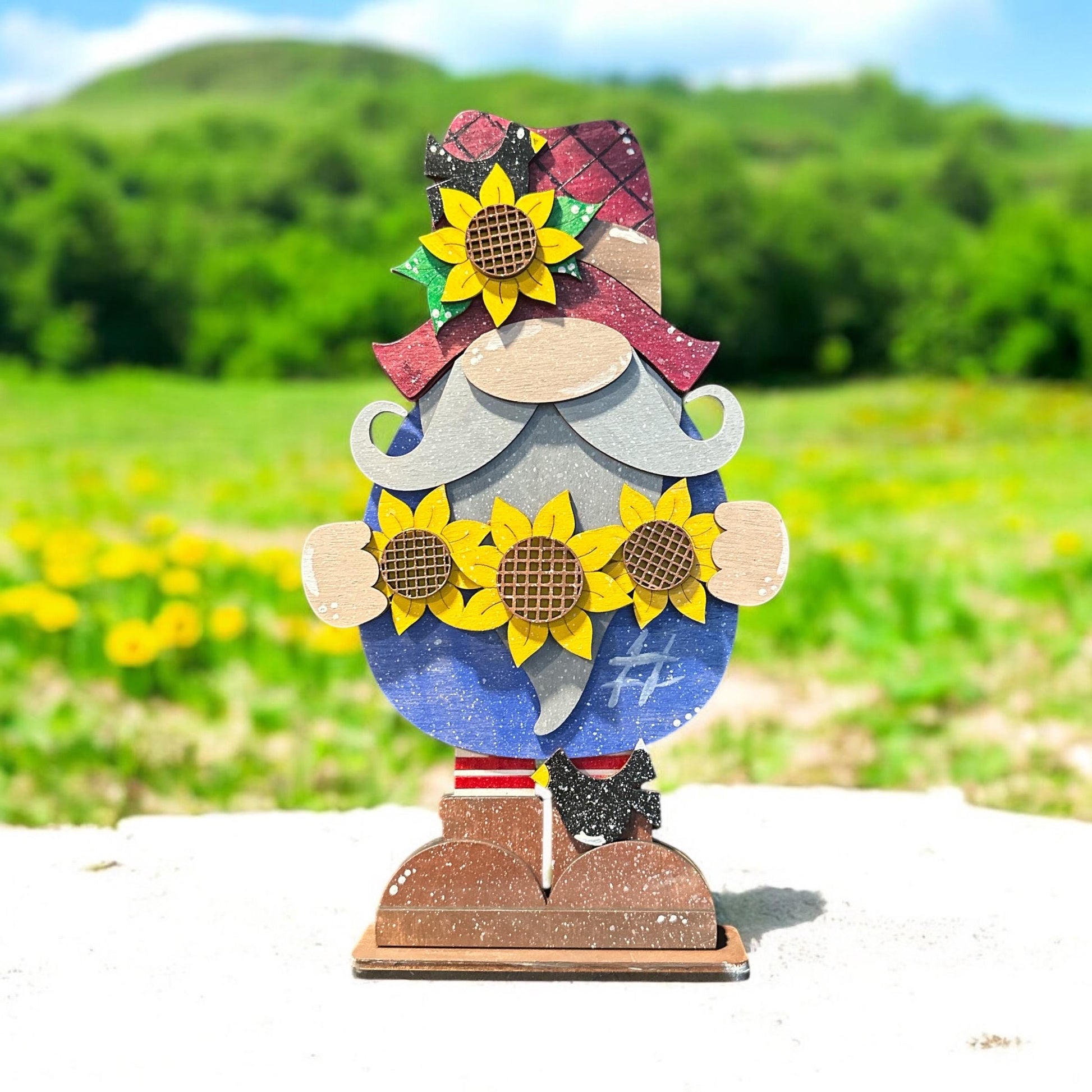 Sunflower Gnome Shelf Sitter, Fall Gnome Decor, Gnome Holiday Shelf Sitter, Sunflower Gnome Decoration, Perfect for Gift Giving, Gnome Decor