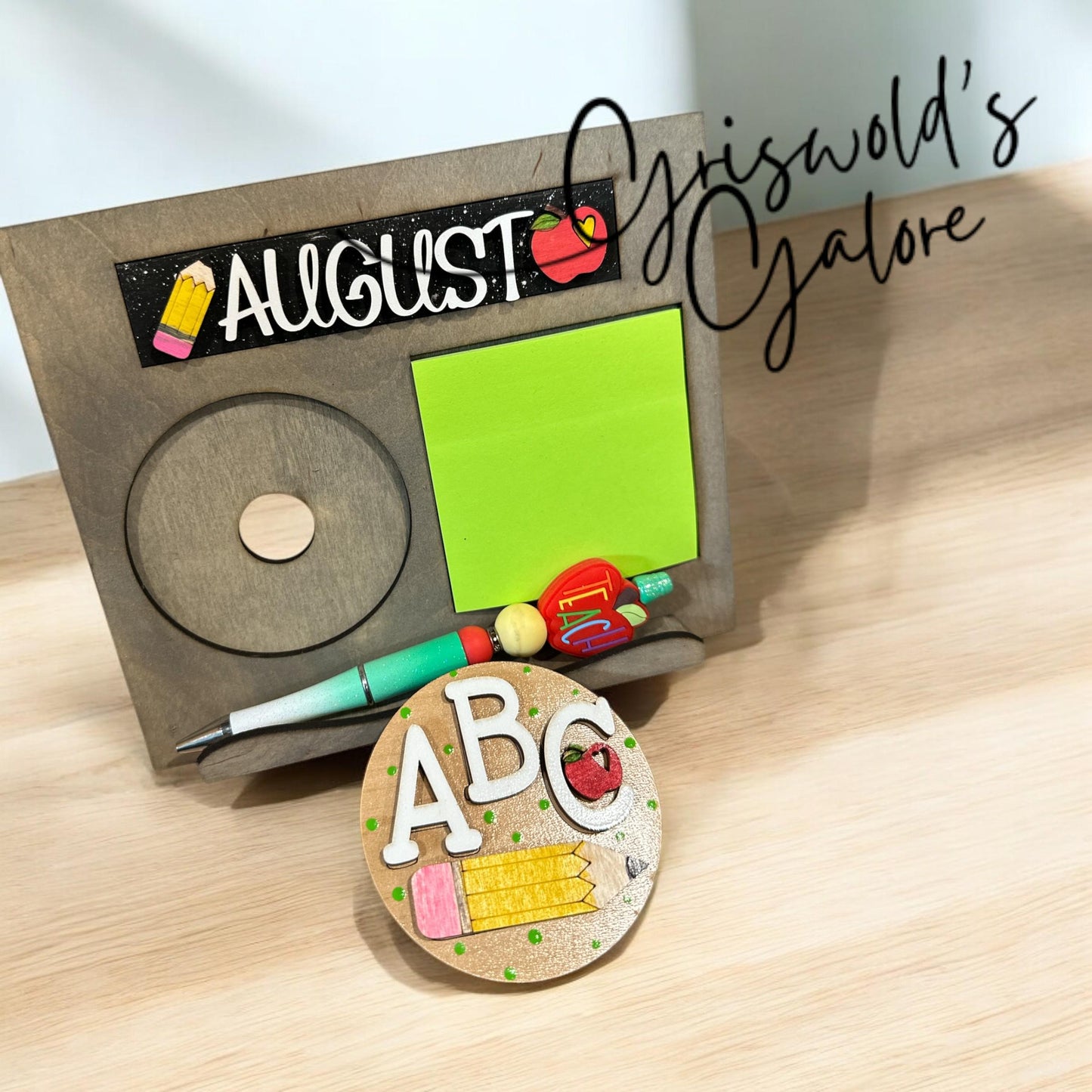 DIY Desk Interchangeable Post It Note Desk Caddy: 12 Month Seasonal Decor