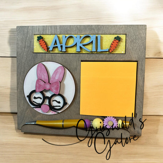Interchangeable Post It Note Desk Caddy: 12 Month Seasonal Decor