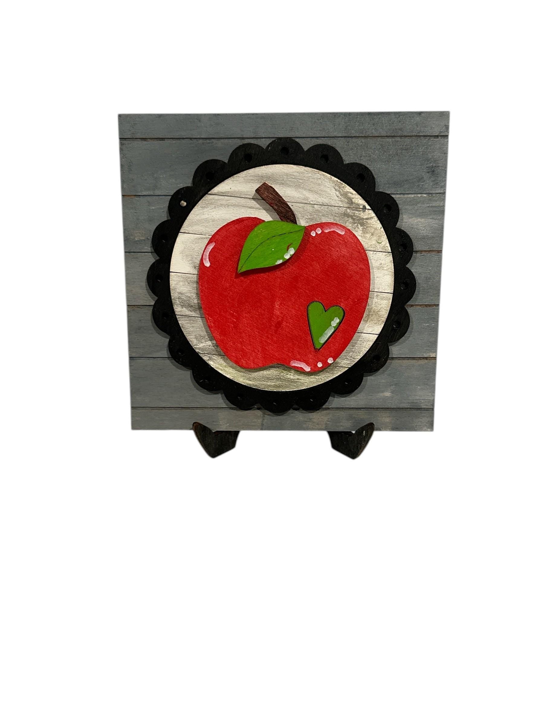 Farmhouse Shiplap Mini Sign: Interchangeable Seasonal Decor