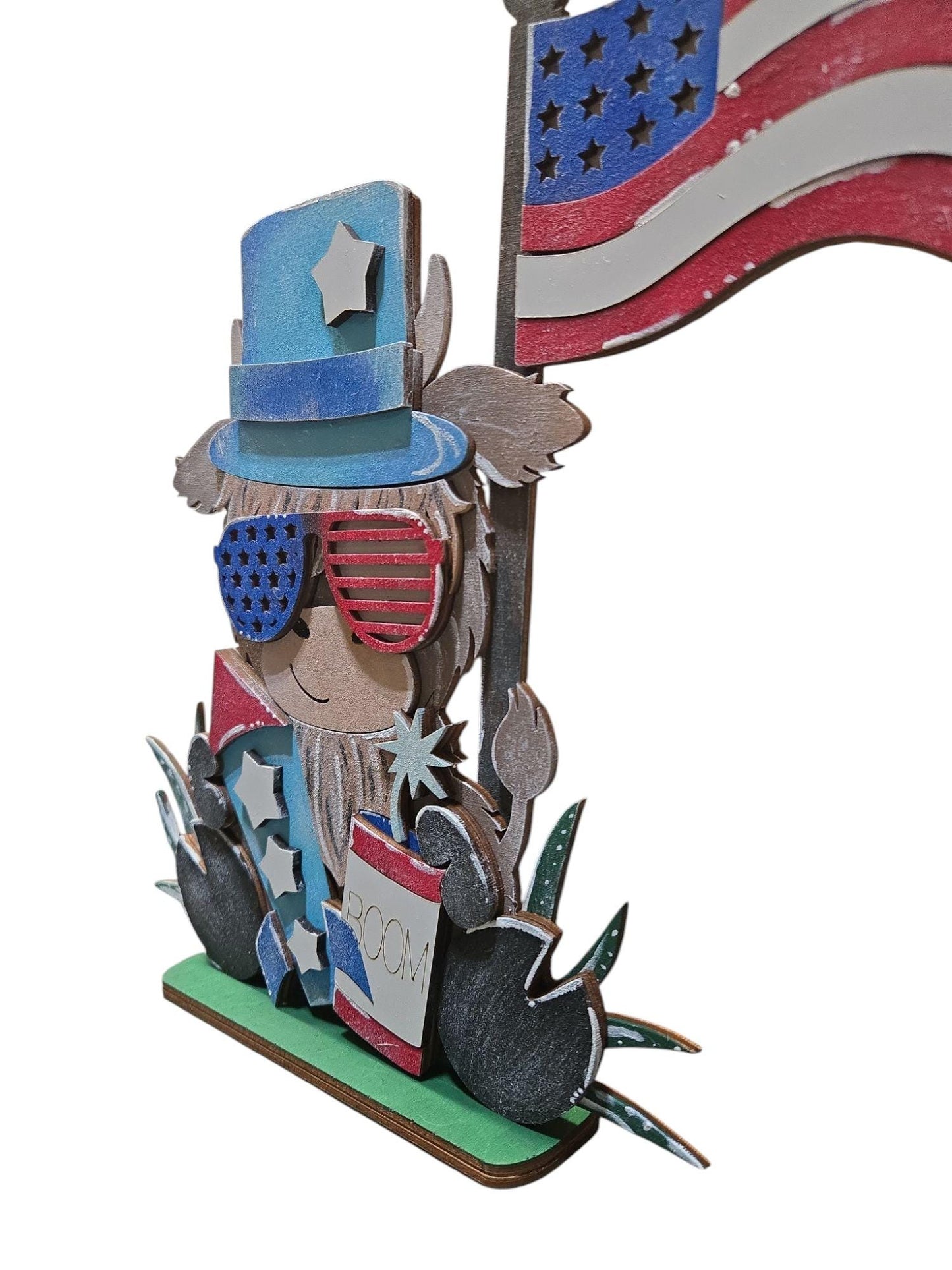 Patriotic Highland Cow Shelf Sitter: 4th of July Farmhouse Decor