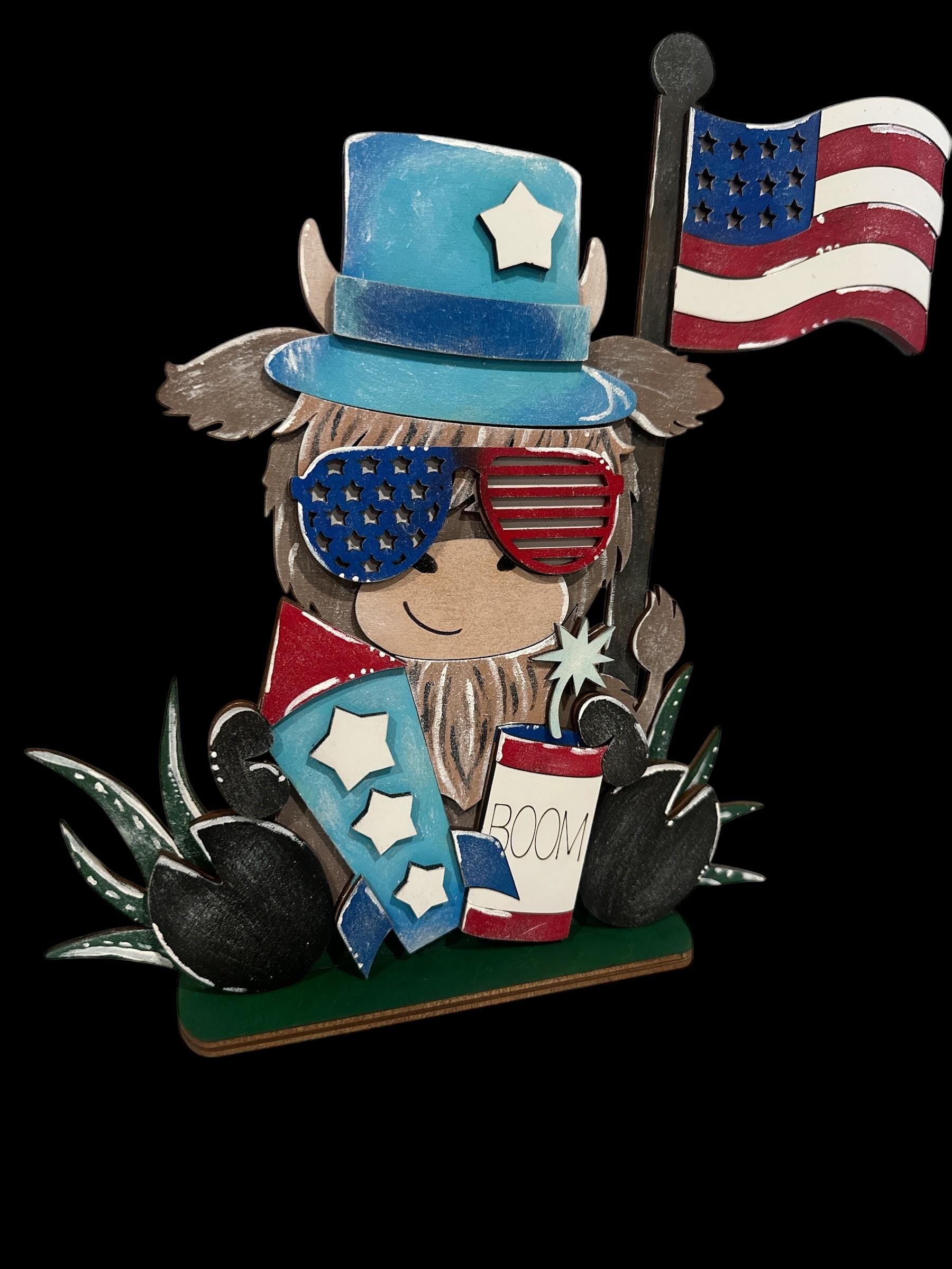 Patriotic Highland Cow Shelf Sitter: 4th of July Farmhouse Decor