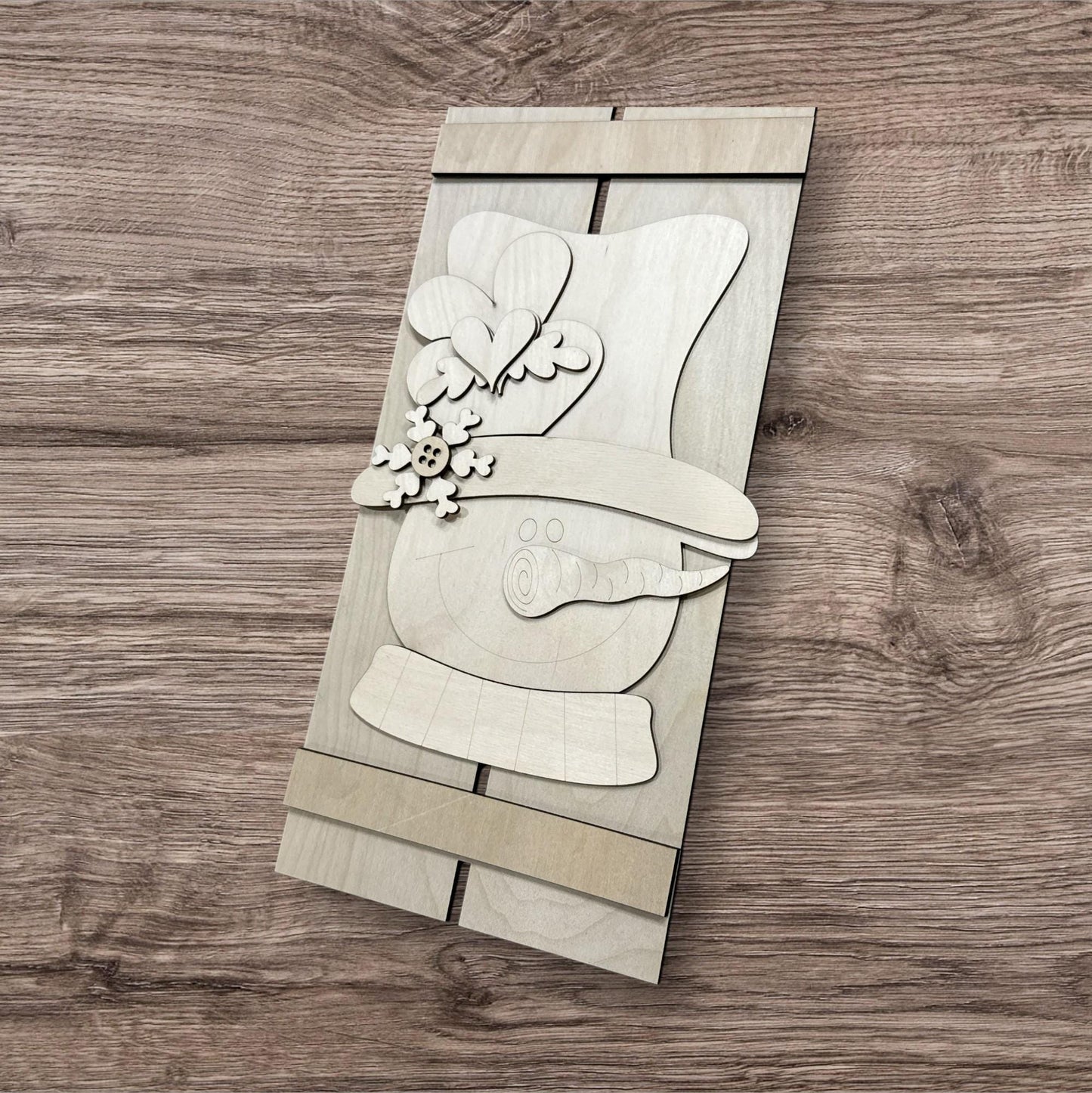 DIY Snowman Love Valentine: Pallet Door Hanger