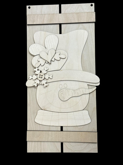DIY Snowman Love Valentine: Pallet Door Hanger