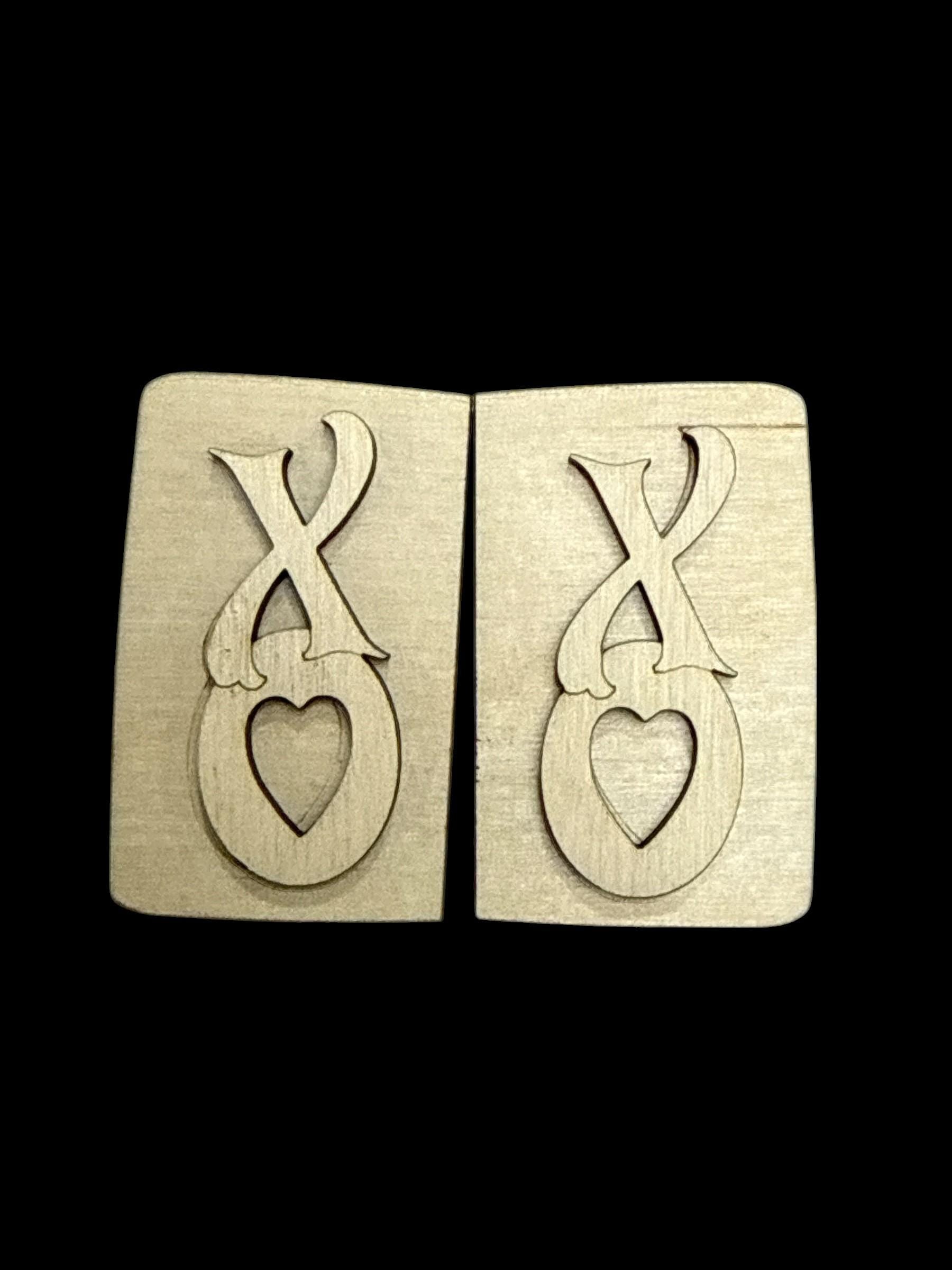 DIY XO XO Valentine, Unfinished Claw clip, 2" and 4", Valentine Claw Clip, Checkered Xoxo, ready to pain claw clip