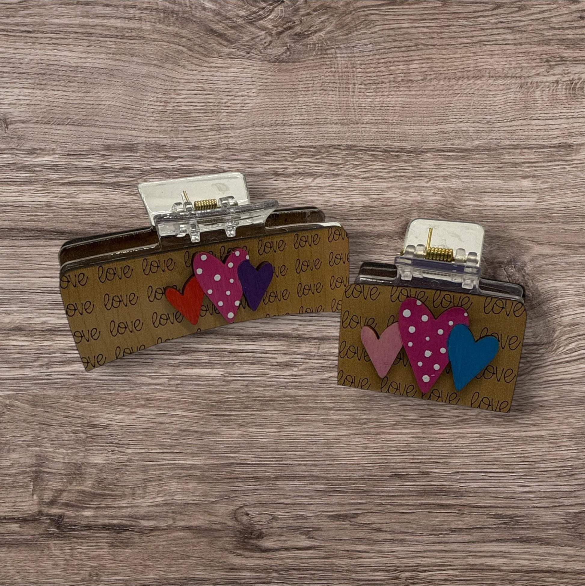Hearts Love Valentine, Handpainted Wooden Claw clip, 2" and 4", Valentine Lovers, Hearts for love, Valentine