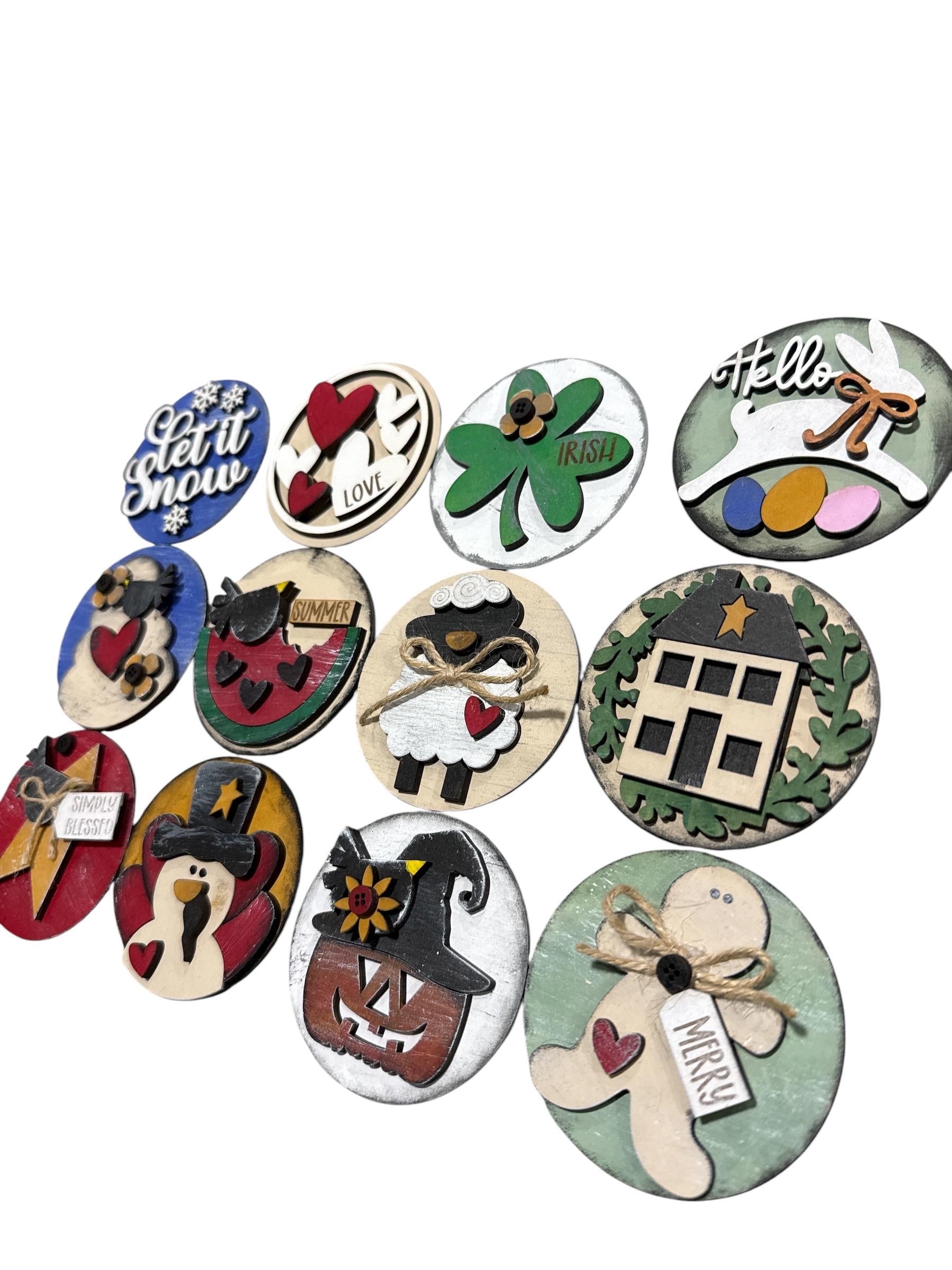 Bundle 8 of 3" or 6" Seasonal Interchangeable Sign Rounds, Hand-Painted, primitive Hand Painted Seasonal Inserts, Interchange. Primitive