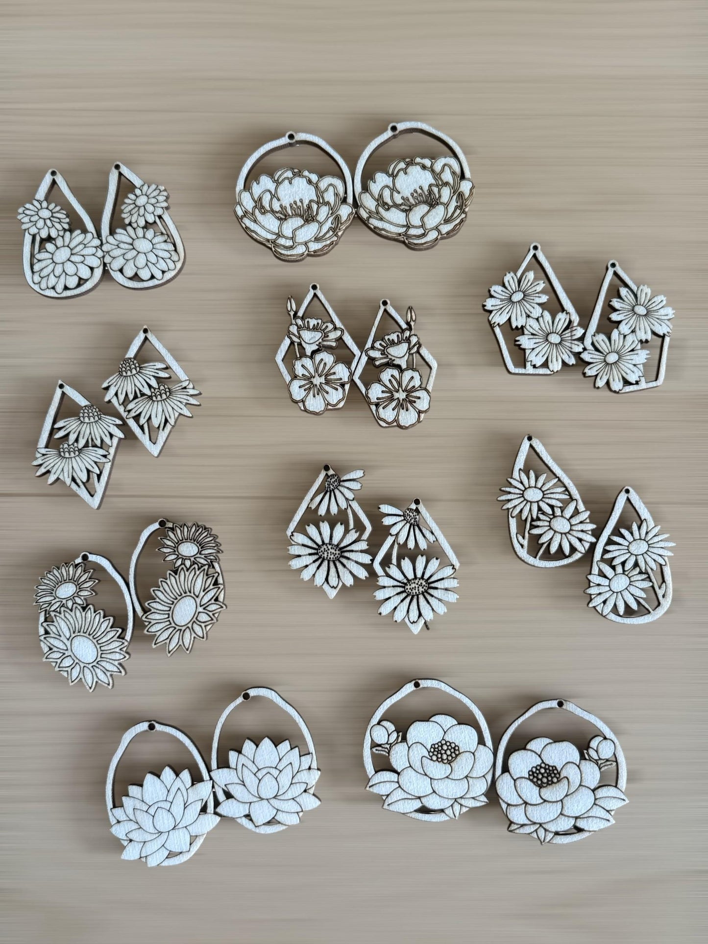 DIY Flowers Earrings Bundles, Engraved Wooden Earrings Unfinished, Florals, Bundle