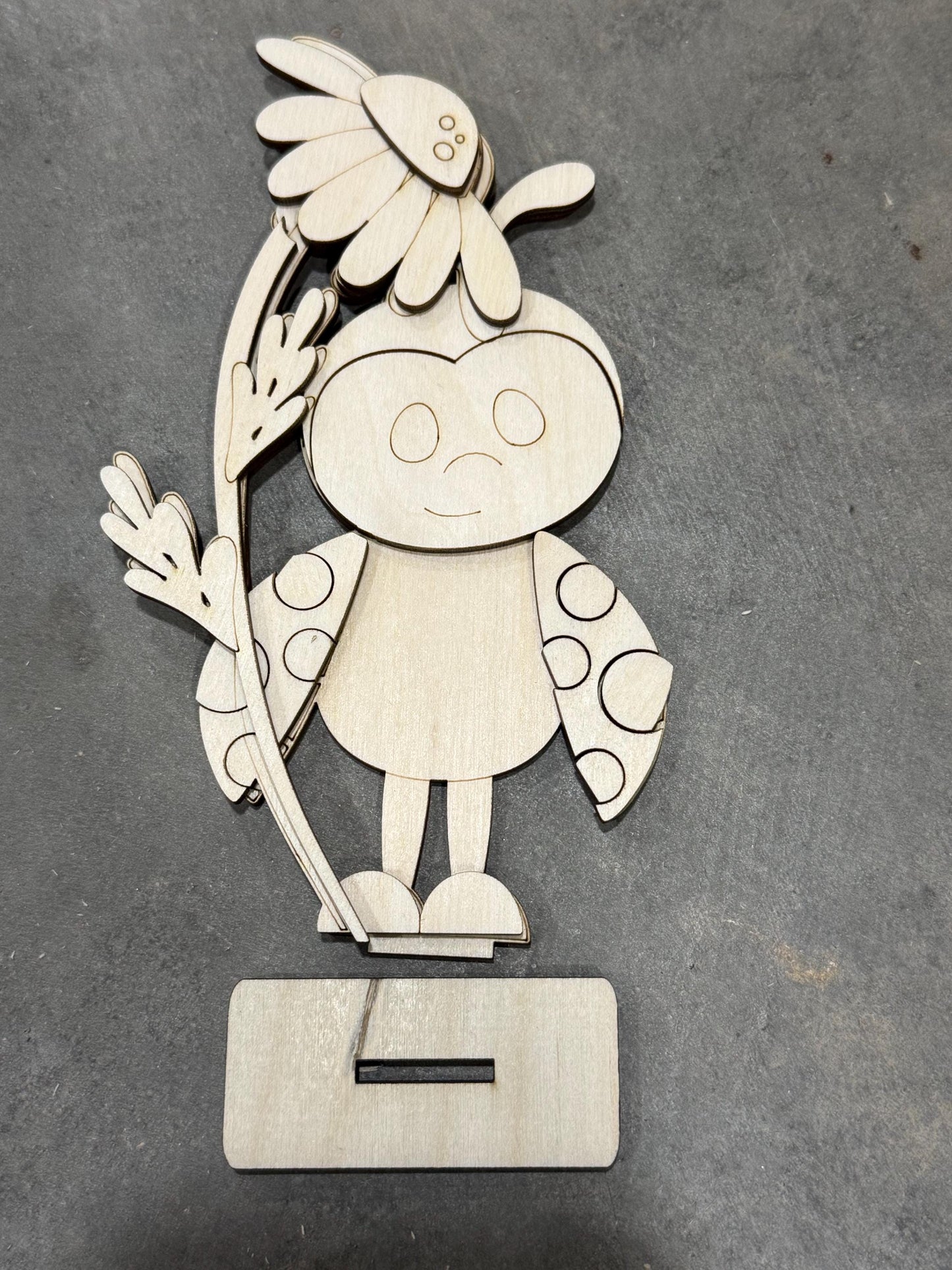 DIY Lady Bugs Shelf Sitter, Kids, Shelf Sitters, Summer, Crafting, Unfinished Wood, Lady Bug with Flowers, Flower, Cute