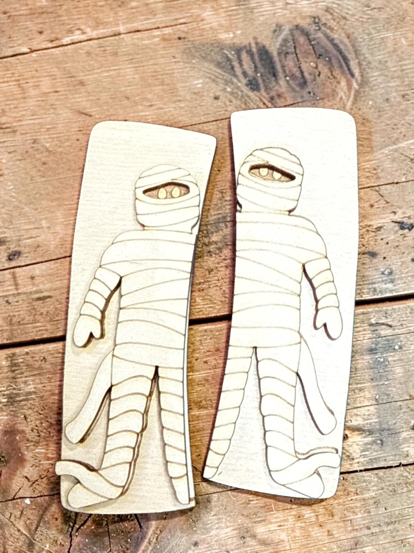 DIY Mummy Halloween Claw Clip: Unfinished Wood Laser Cut Blank, crafter