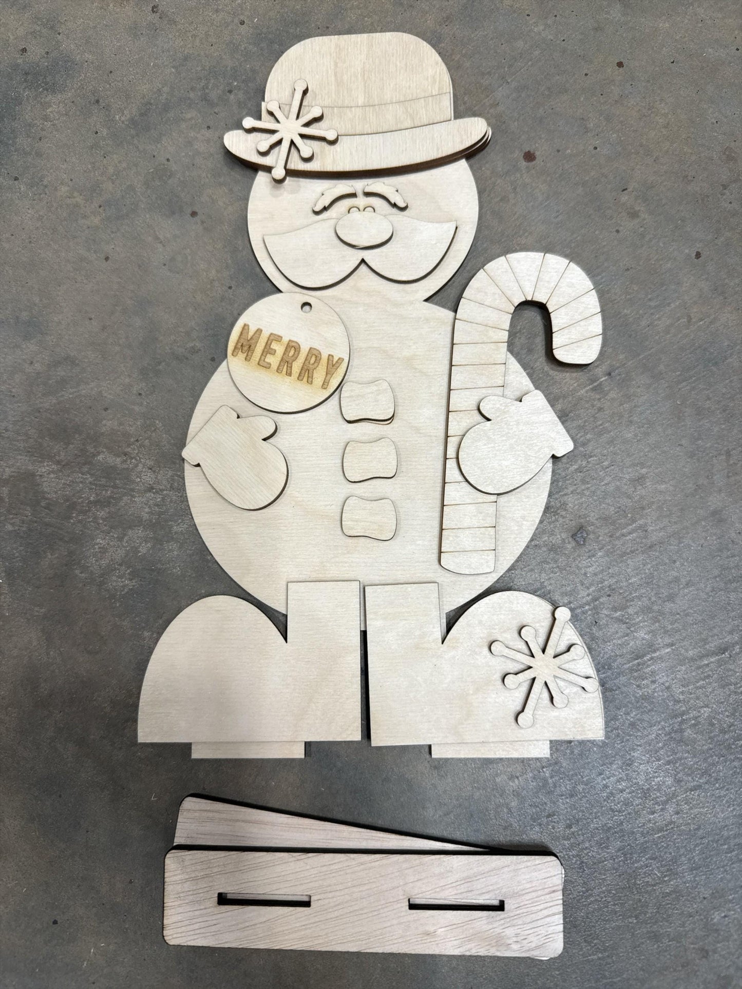 DIY Sir Winston, Christmas Friends Shelf Sitter