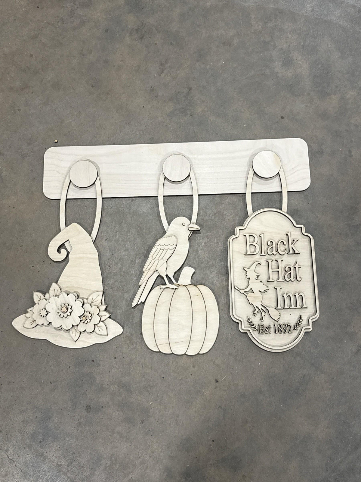 DIY Halloween Wall Decor, Interchangeable Holiday