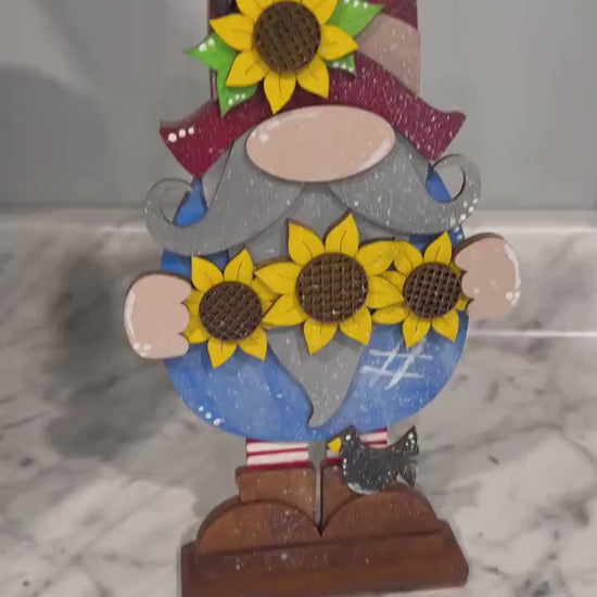 Sunflower Gnome Shelf Sitter, Fall Gnome Decor, Gnome Holiday Shelf Sitter, Sunflower Gnome Decoration, Perfect for Gift Giving, Gnome Decor