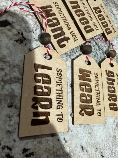 Personalized  Present Tags / Wooden Name Tags / Kids Christmas Tags / Want wear need read / Present Tags